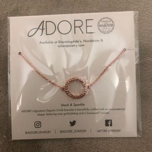 Rose gold pendant necklace